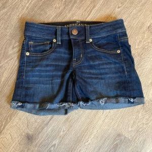 American Eagle Super Stretch Dark Wash Cut Off Denim Jean Shorts Size 0